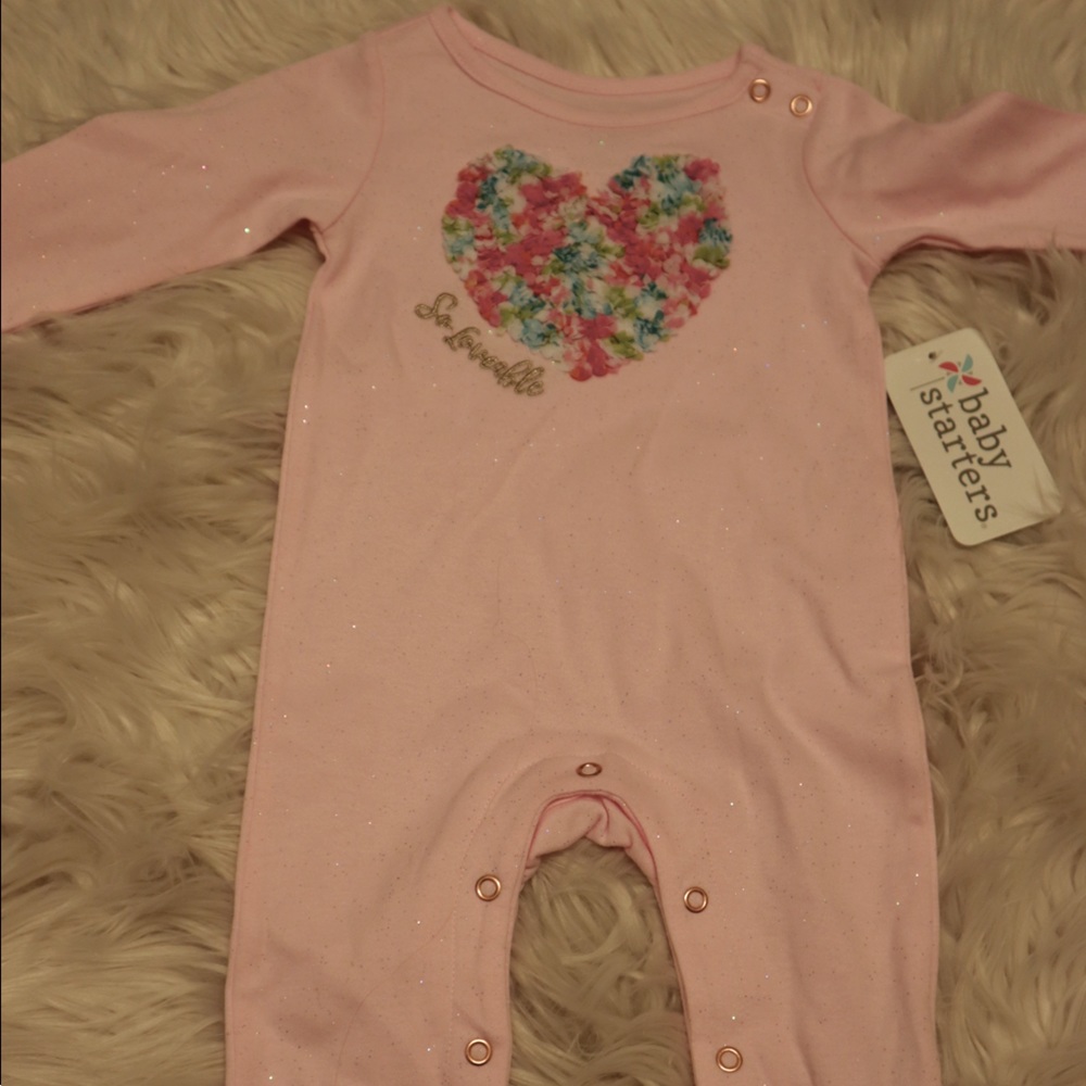 Baby starters heart glittery footie NWT